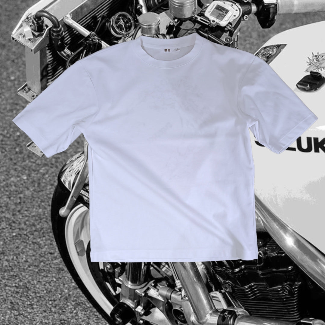SUZUKI - HANDBEMALTES T-SHIRT